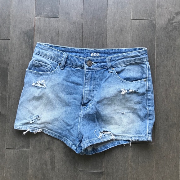 Urban Outfitters Erin high-rise short - Picture 2 of 6